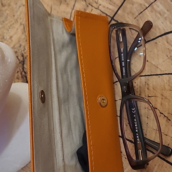 Tory Burch eyeglass frames with case - Picture 11 of 11